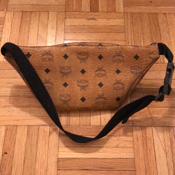 Vintage MCM fanny pack - Picture 4 of 4